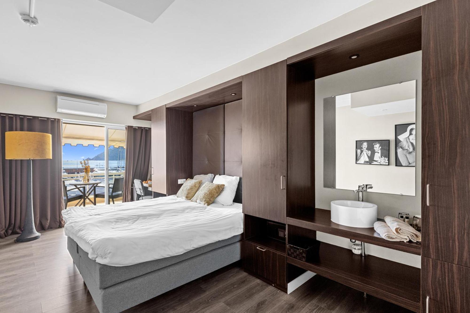 Riviera Beach Hotel Mandelieu Dış mekan fotoğraf