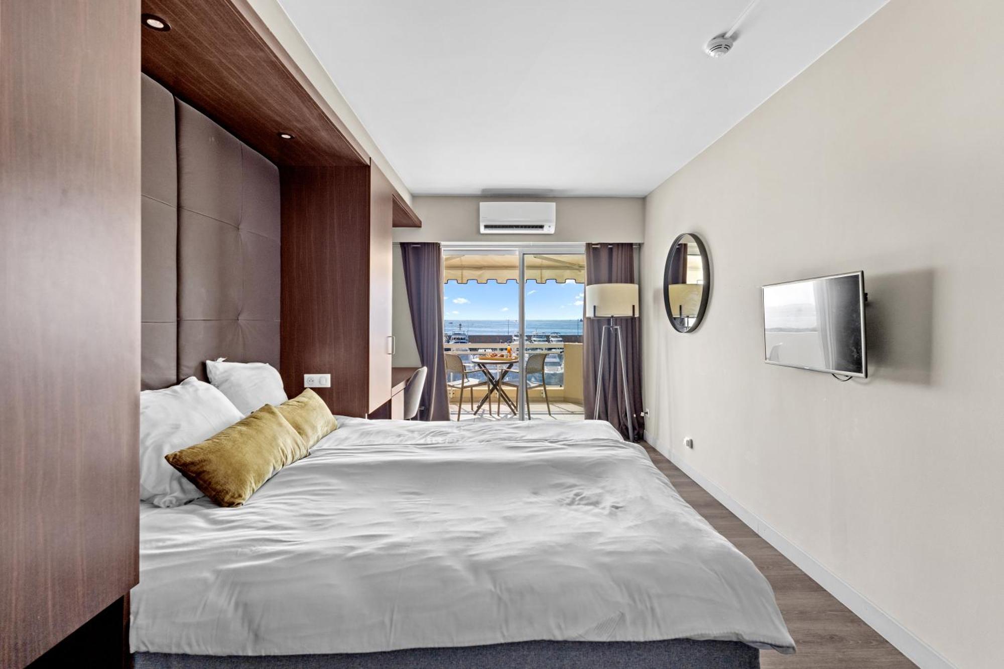 Riviera Beach Hotel Mandelieu Dış mekan fotoğraf